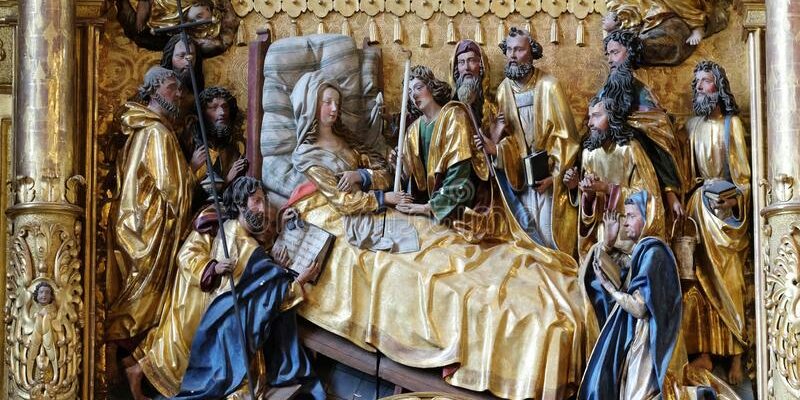 śmierć-matki-bożej-przejęcie-w-kościele-św-leodegara-lucernie-szwajcaria-137402333