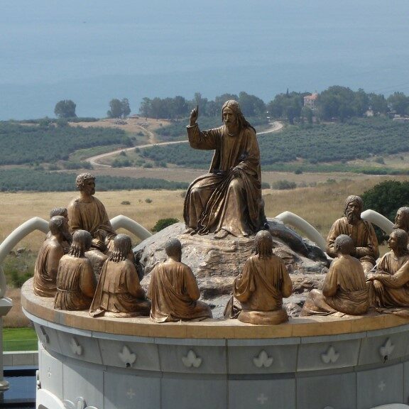 Międzynarodowe-Centrum-Drogi-Neokatechumenalnej-«Domus-Galilaeae»-fot.-kl.-Maciej-Glinka