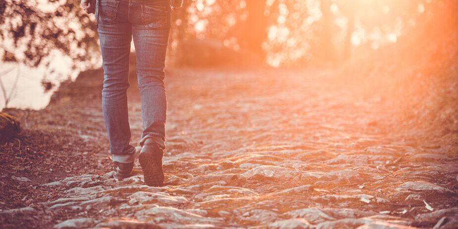 jezus-chetnie-nam-sluzy